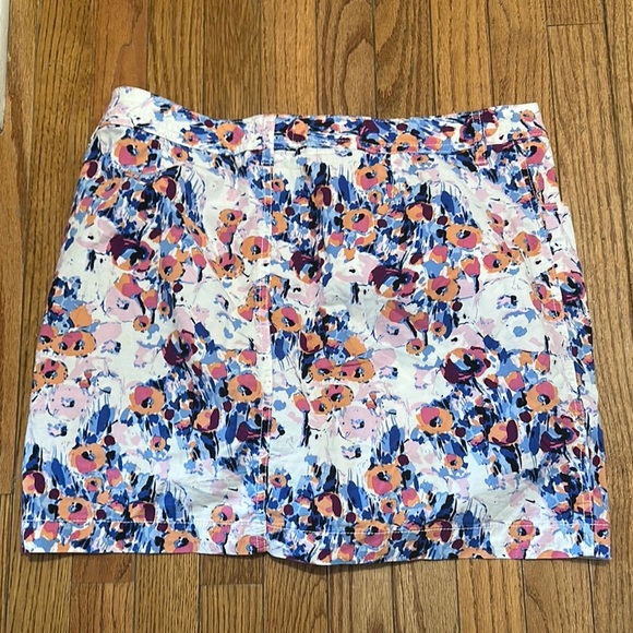 St. John’s Bay Floral Print Skort Size 12 - Picture 2 of 7